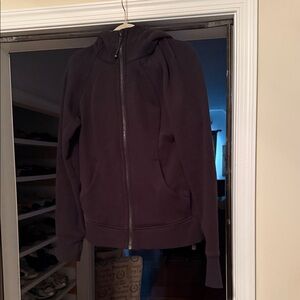 Gently worn lululemon scuba full zip hoodie. Size 8.